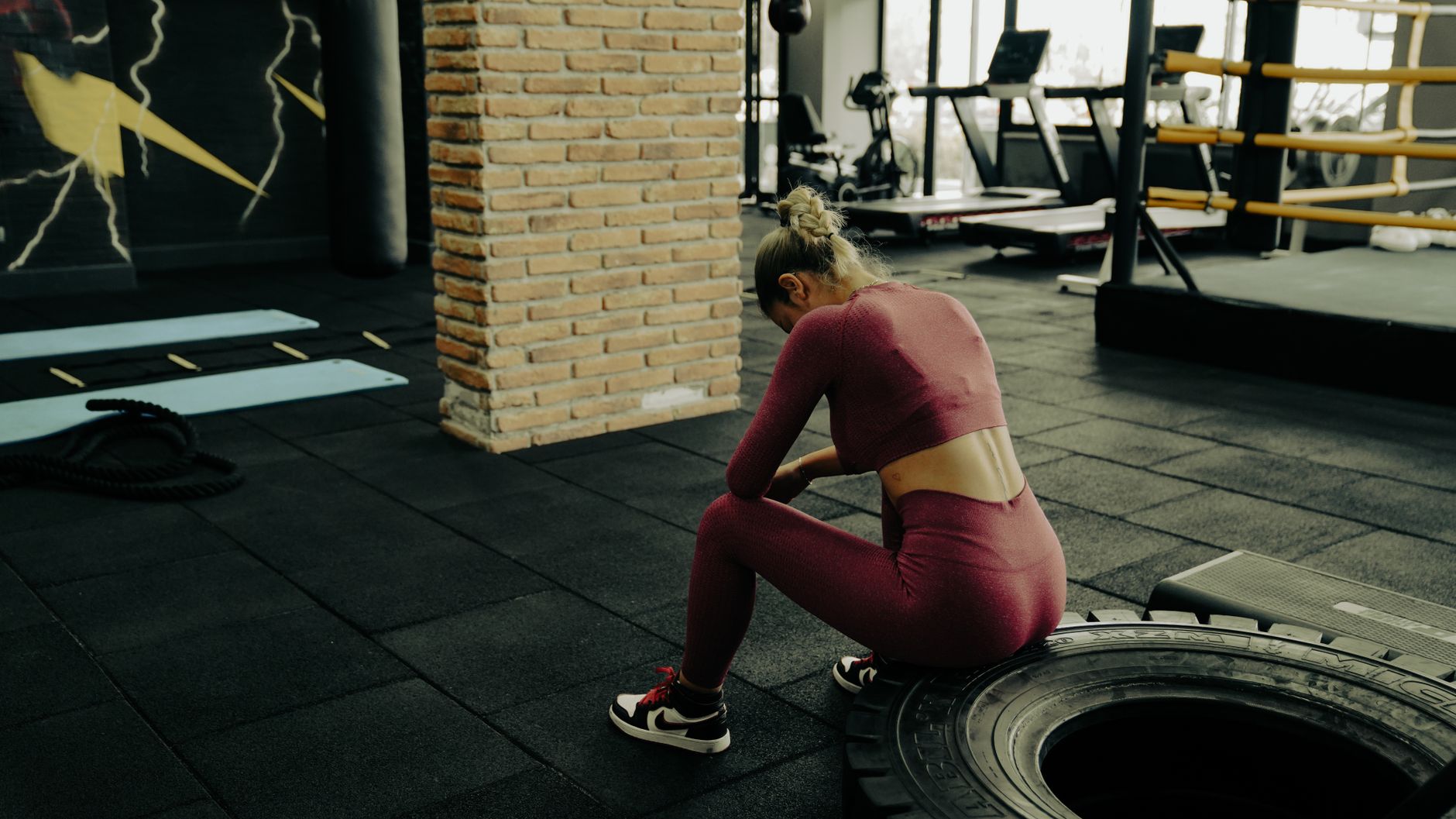 Sporda Aşırı Antrenman Sendromu: Sürantrene Belirtileri, Fizyolojik Etkileri ve İyileşme Yolları